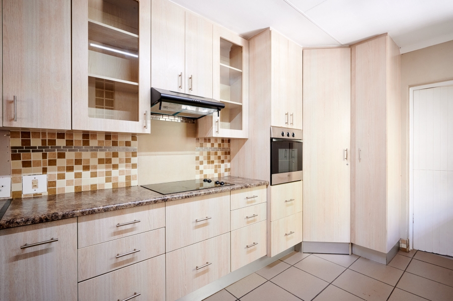 2 Bedroom Property for Sale in Noordwyk Gauteng