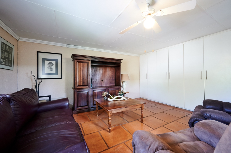 2 Bedroom Property for Sale in Noordwyk Gauteng