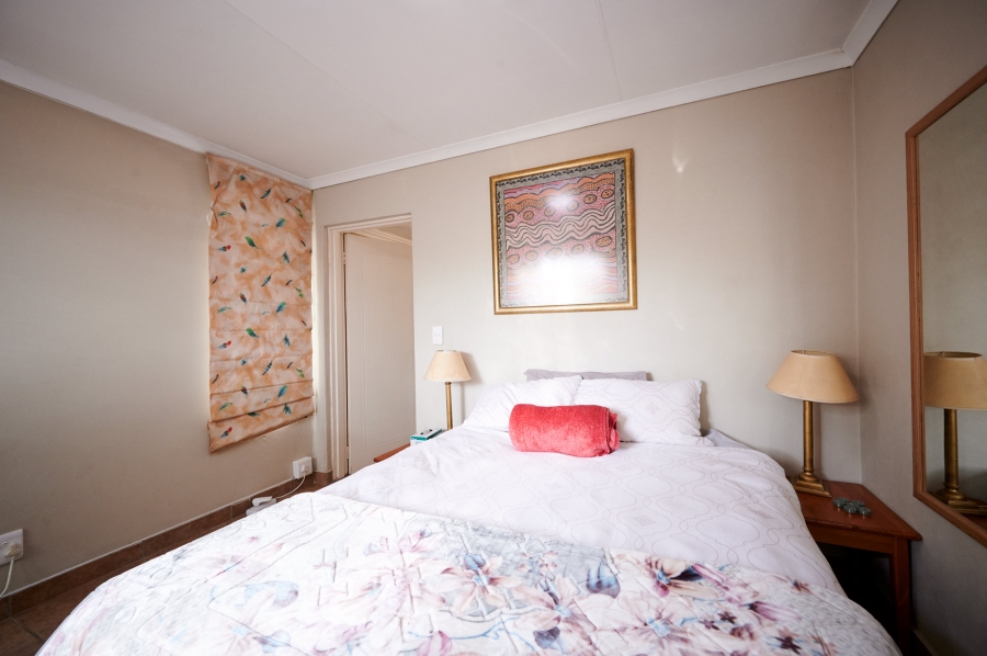 2 Bedroom Property for Sale in Noordwyk Gauteng