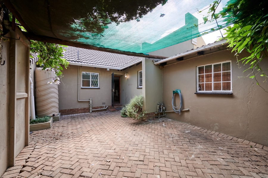 2 Bedroom Property for Sale in Noordwyk Gauteng
