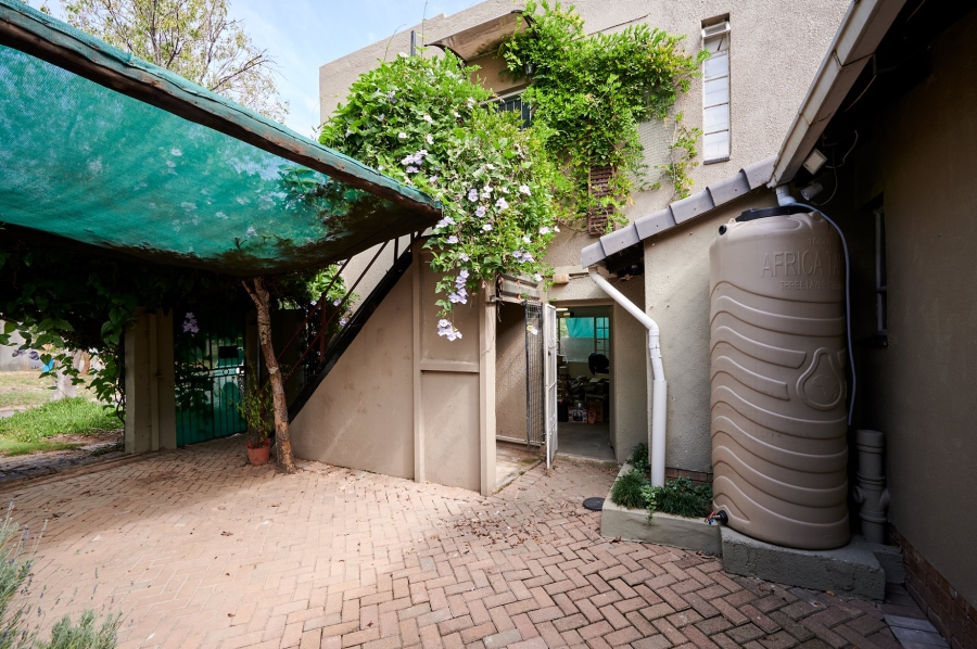 2 Bedroom Property for Sale in Noordwyk Gauteng