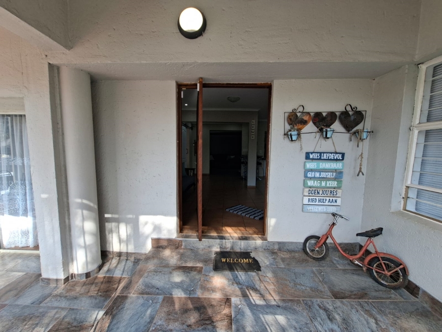 4 Bedroom Property for Sale in Rangeview Gauteng