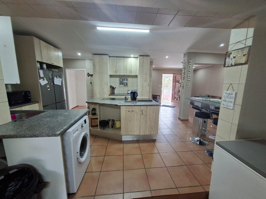 4 Bedroom Property for Sale in Rangeview Gauteng