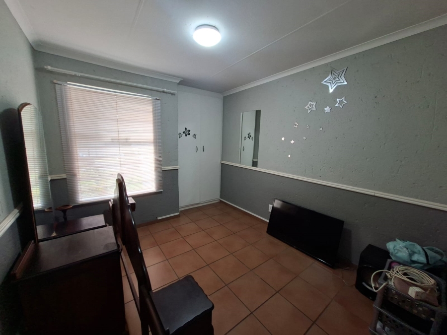 4 Bedroom Property for Sale in Rangeview Gauteng