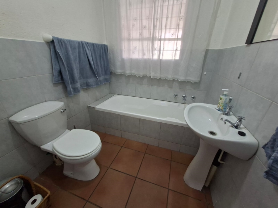 4 Bedroom Property for Sale in Rangeview Gauteng