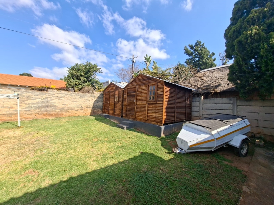 4 Bedroom Property for Sale in Rangeview Gauteng