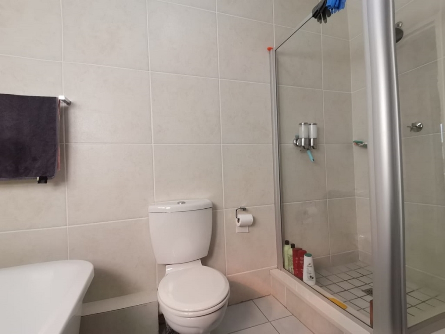 2 Bedroom Property for Sale in Bassonia Gauteng