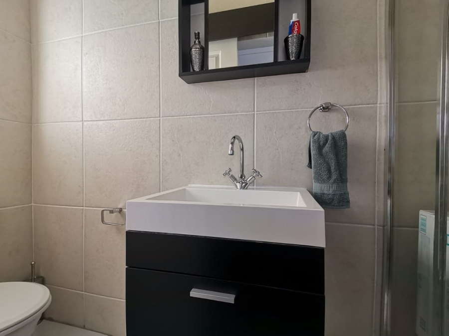 2 Bedroom Property for Sale in Bassonia Gauteng