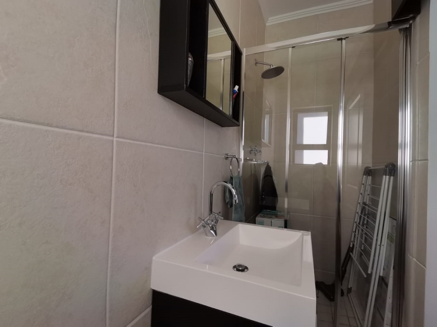2 Bedroom Property for Sale in Bassonia Gauteng