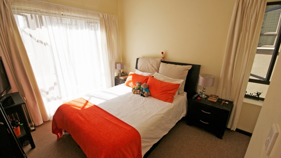 To Let 1 Bedroom Property for Rent in Bryanston Gauteng
