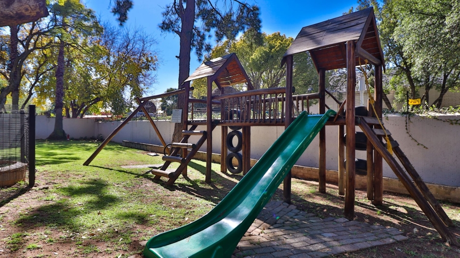 2 Bedroom Property for Sale in Sandown Gauteng