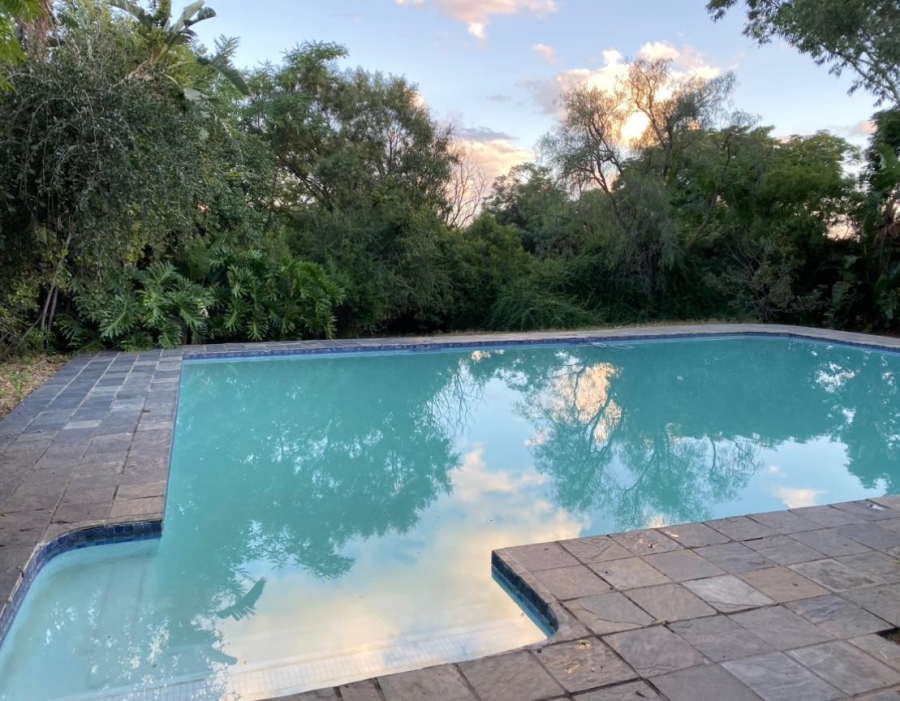 4 Bedroom Property for Sale in Carlswald Gauteng