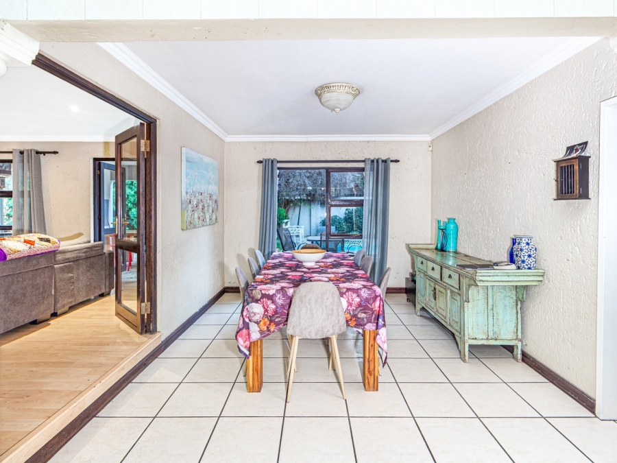 To Let 4 Bedroom Property for Rent in Fourways Gardens Gauteng