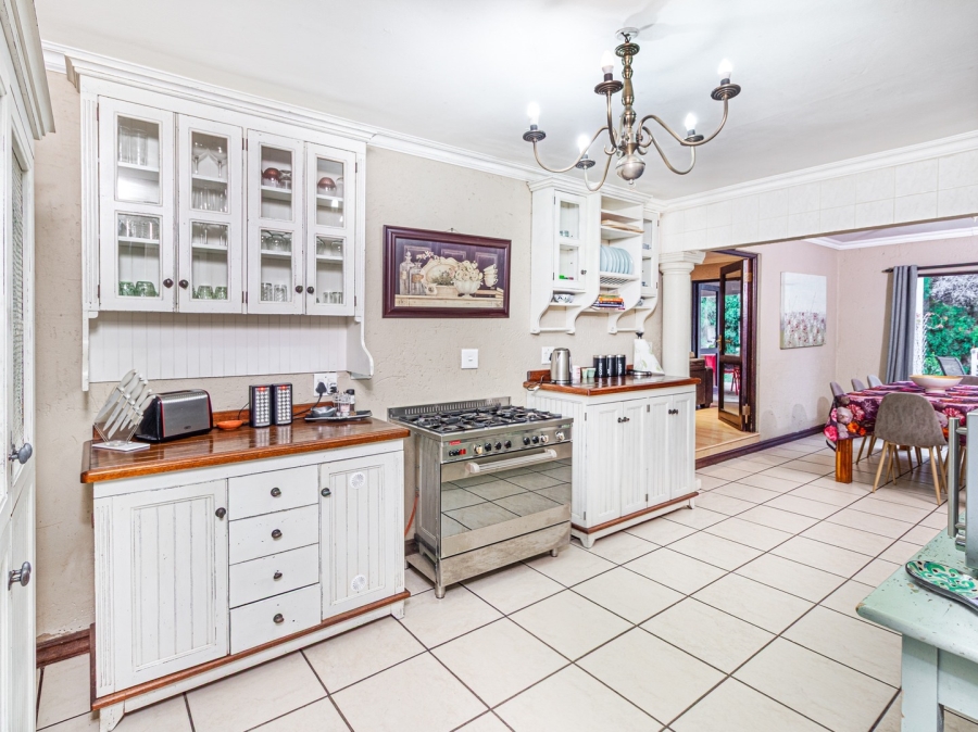 To Let 4 Bedroom Property for Rent in Fourways Gardens Gauteng