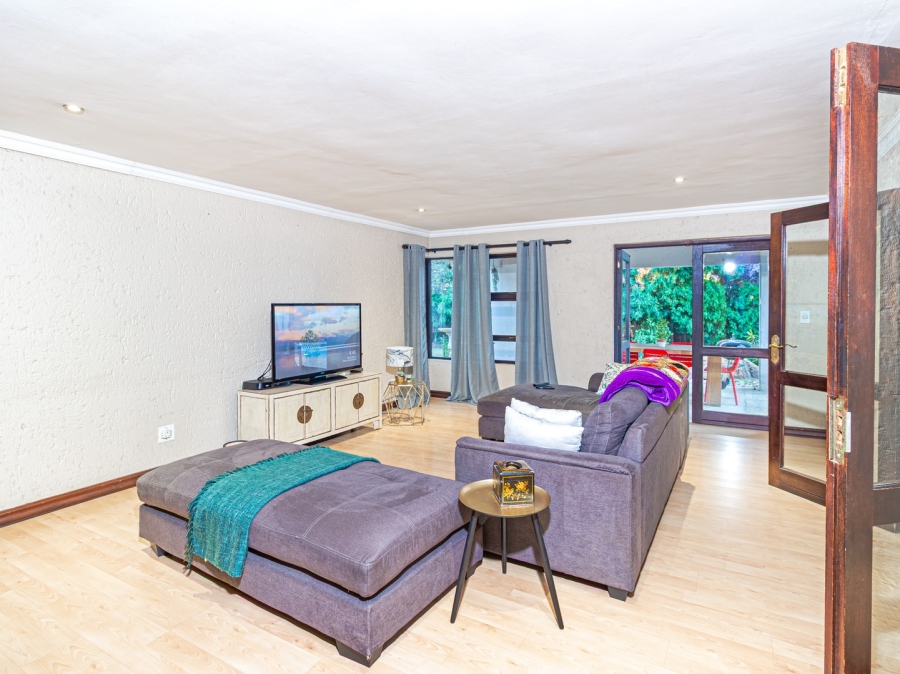 To Let 4 Bedroom Property for Rent in Fourways Gardens Gauteng