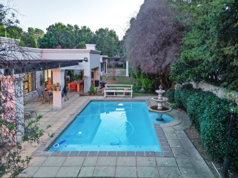 To Let 4 Bedroom Property for Rent in Fourways Gardens Gauteng