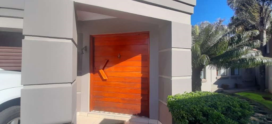 3 Bedroom Property for Sale in Glen Marais Gauteng