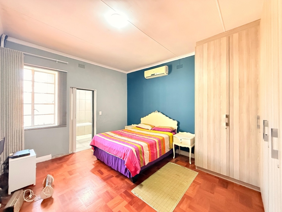 3 Bedroom Property for Sale in Robertsham Gauteng