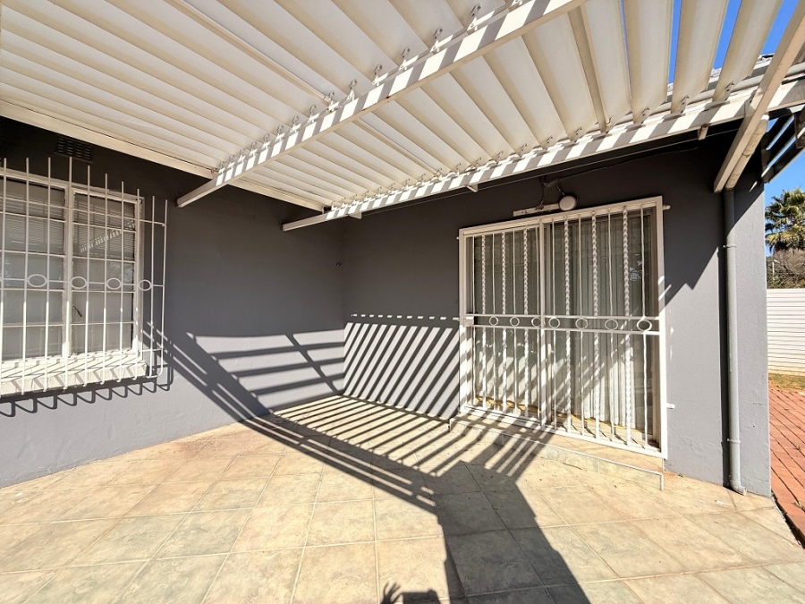 3 Bedroom Property for Sale in Robertsham Gauteng