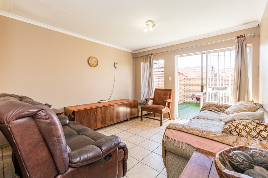 2 Bedroom Property for Sale in Equestria Gauteng
