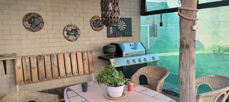 3 Bedroom Property for Sale in Geduld Gauteng