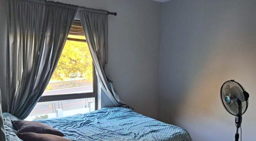 To Let 2 Bedroom Property for Rent in Magaliessig Gauteng