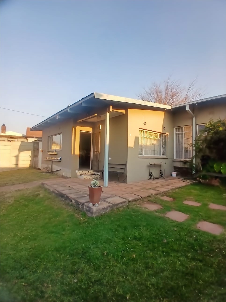 3 Bedroom Property for Sale in Wentworth Park Gauteng