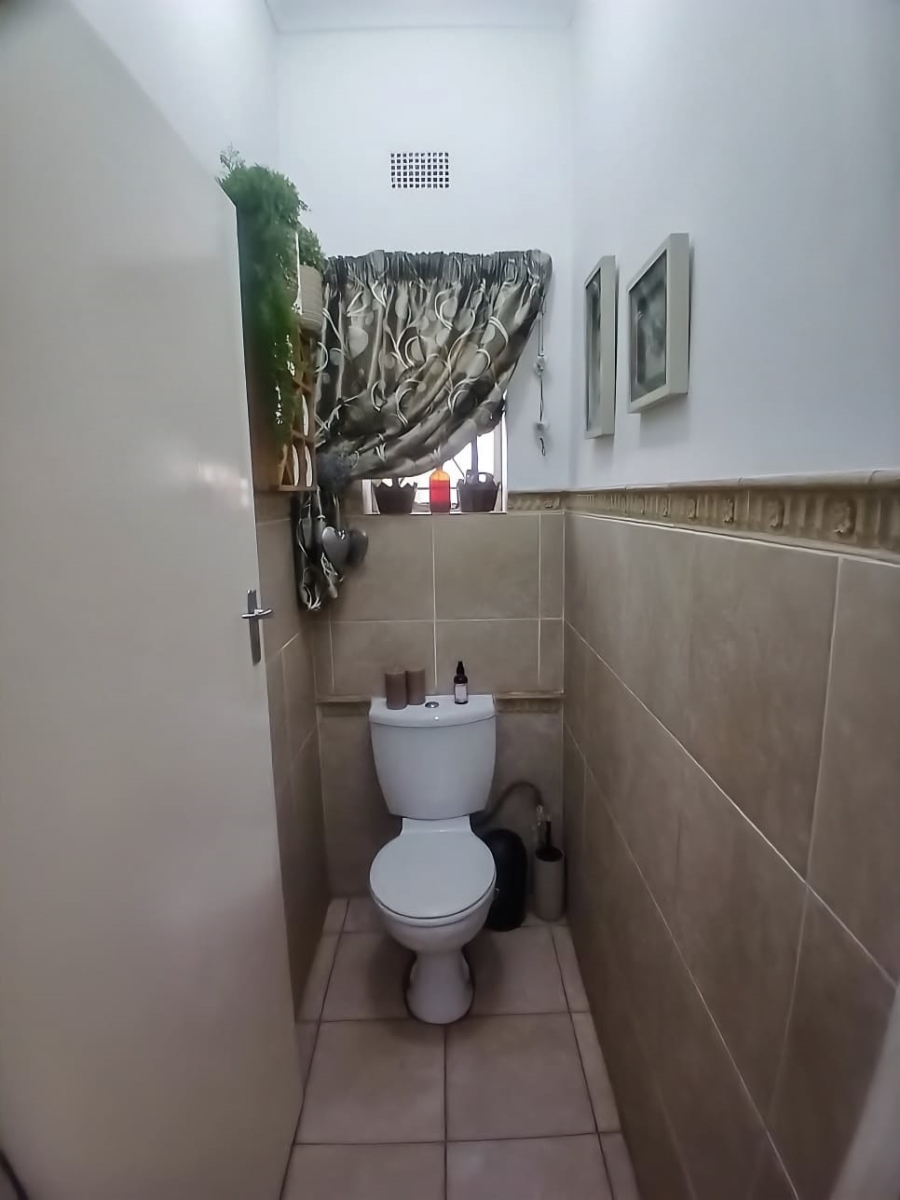 3 Bedroom Property for Sale in Wentworth Park Gauteng