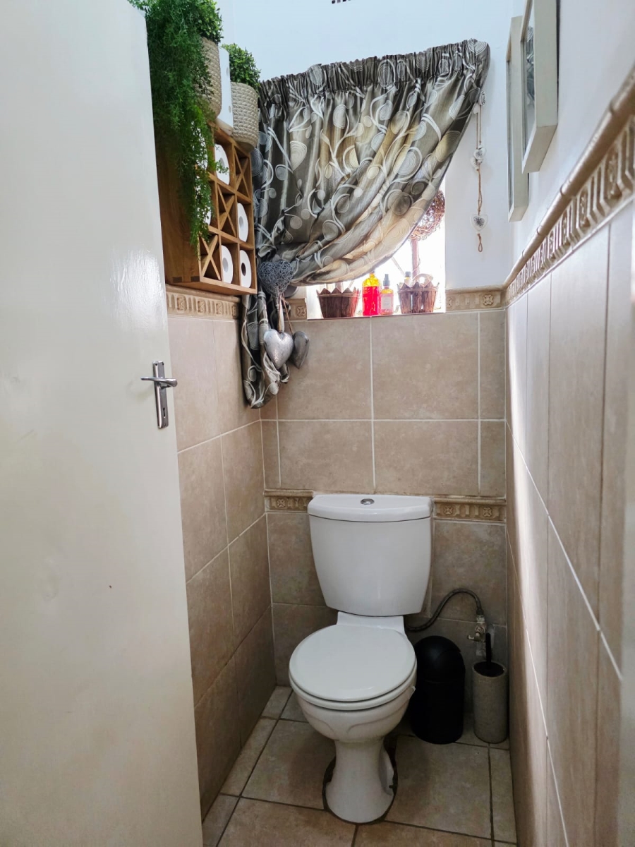 3 Bedroom Property for Sale in Wentworth Park Gauteng