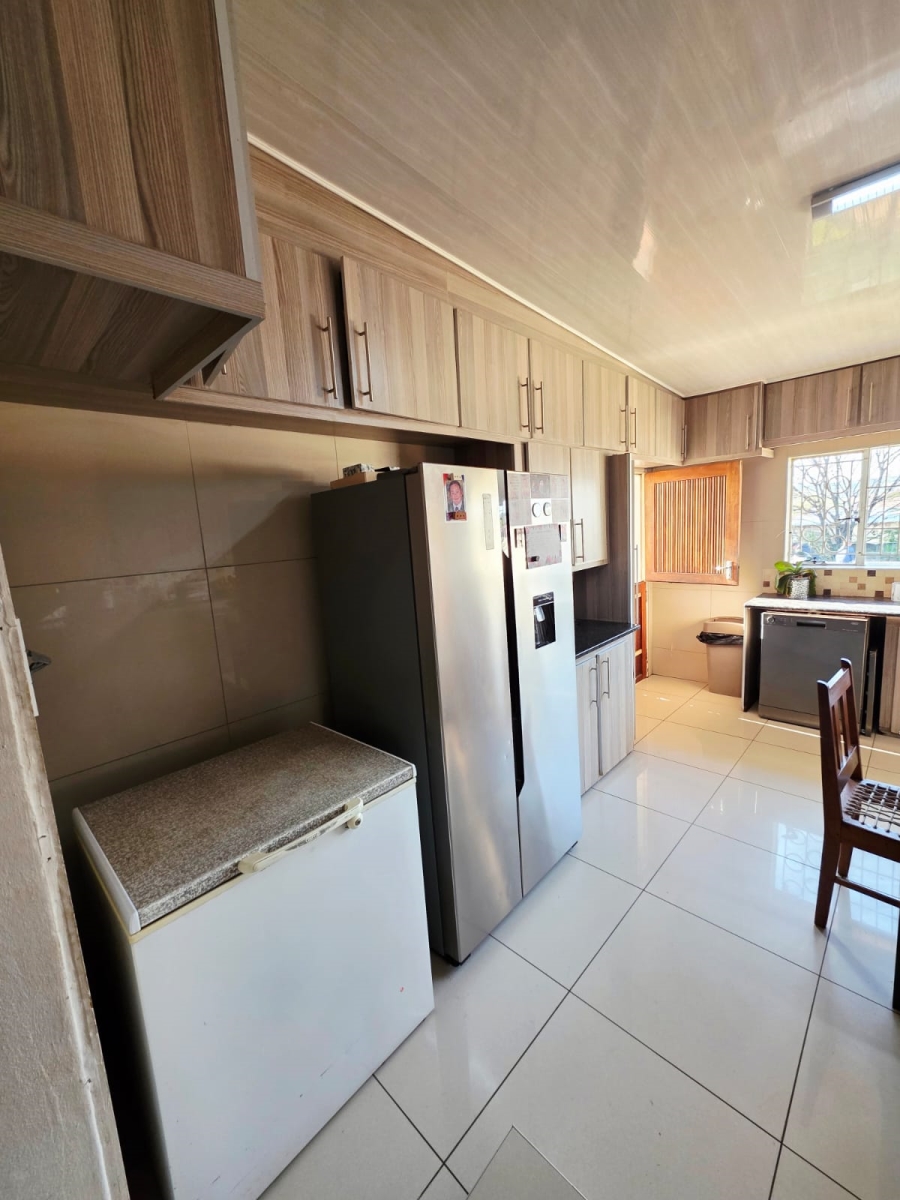 3 Bedroom Property for Sale in Wentworth Park Gauteng