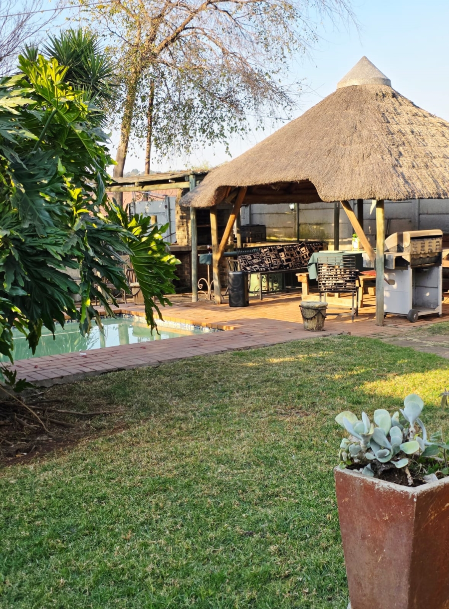 3 Bedroom Property for Sale in Wentworth Park Gauteng