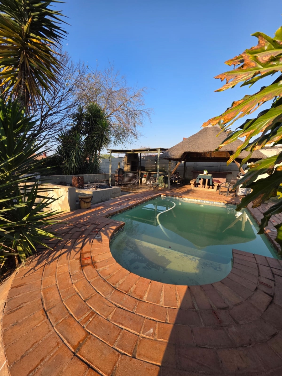 3 Bedroom Property for Sale in Wentworth Park Gauteng