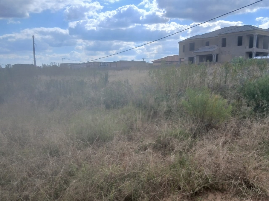 0 Bedroom Property for Sale in Mohlakeng Gauteng