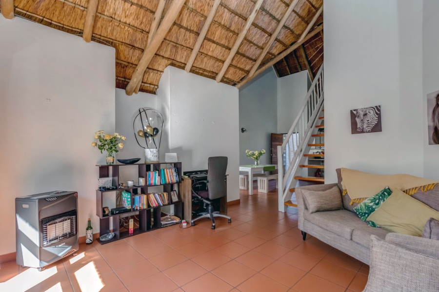 To Let 2 Bedroom Property for Rent in Paulshof Gauteng
