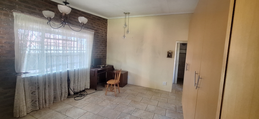 4 Bedroom Property for Sale in Wentworth Park Gauteng