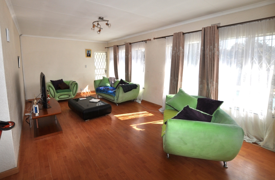 3 Bedroom Property for Sale in Vorna Valley Gauteng