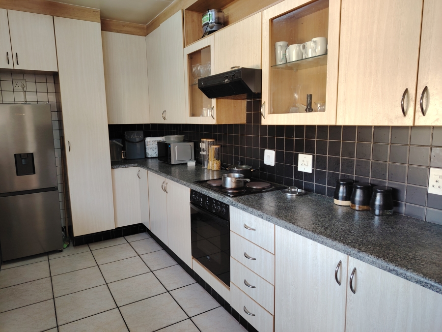 3 Bedroom Property for Sale in Vorna Valley Gauteng
