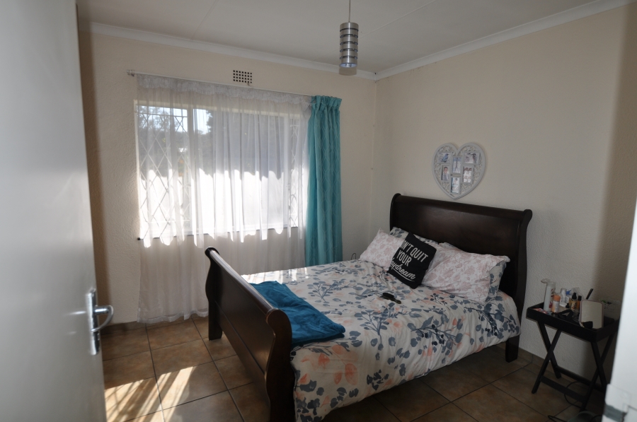 3 Bedroom Property for Sale in Vorna Valley Gauteng