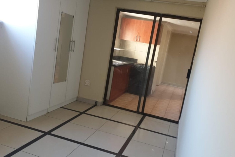 To Let 2 Bedroom Property for Rent in Savoy Estate Gauteng