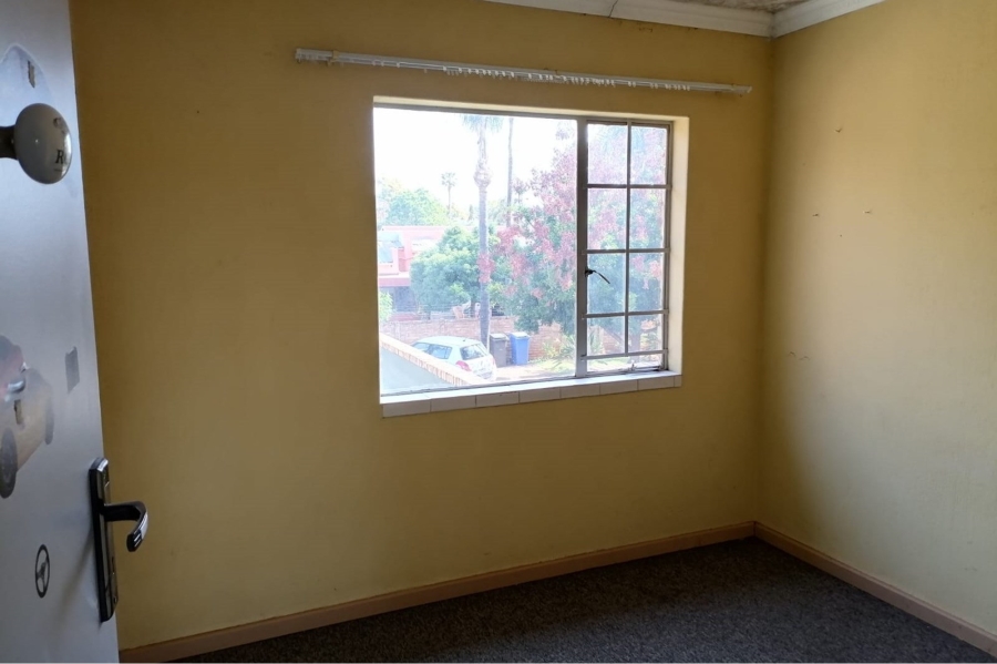 2 Bedroom Property for Sale in Doornpoort Gauteng