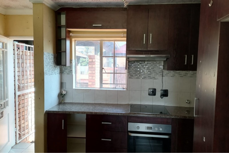 2 Bedroom Property for Sale in Doornpoort Gauteng