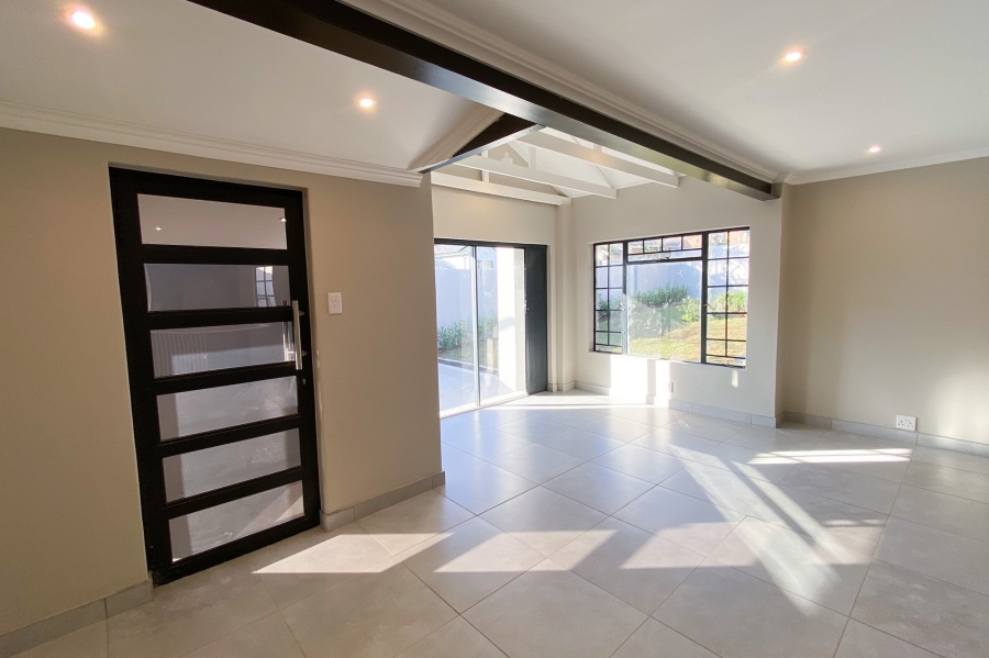 To Let 2 Bedroom Property for Rent in Faerie Glen Gauteng