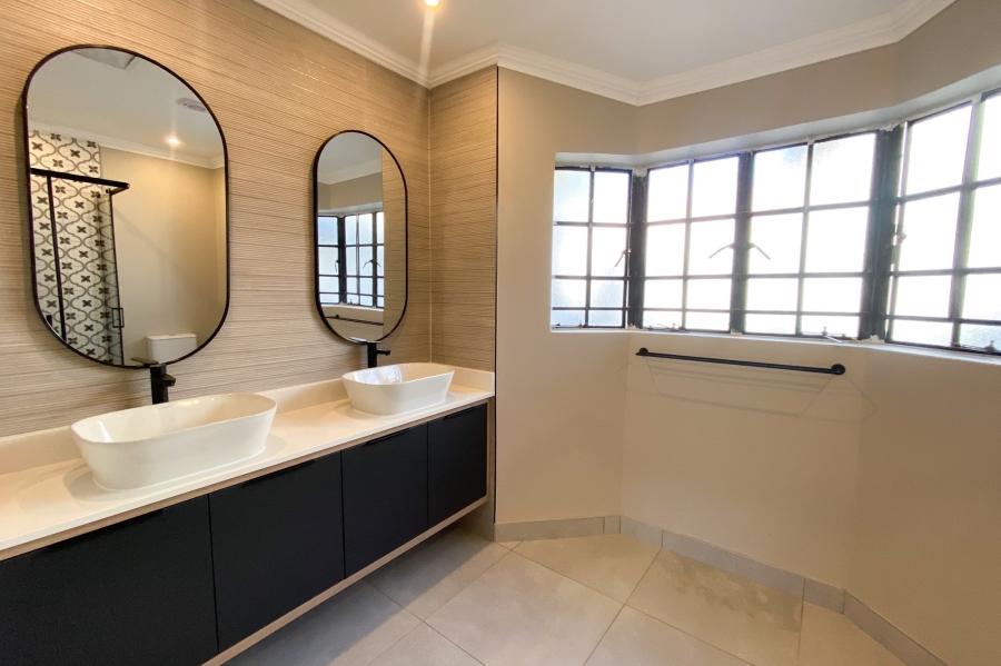 To Let 2 Bedroom Property for Rent in Faerie Glen Gauteng