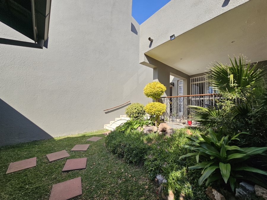 To Let 3 Bedroom Property for Rent in Sunset Acres Gauteng