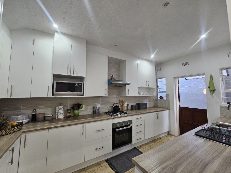 To Let 3 Bedroom Property for Rent in Sunset Acres Gauteng