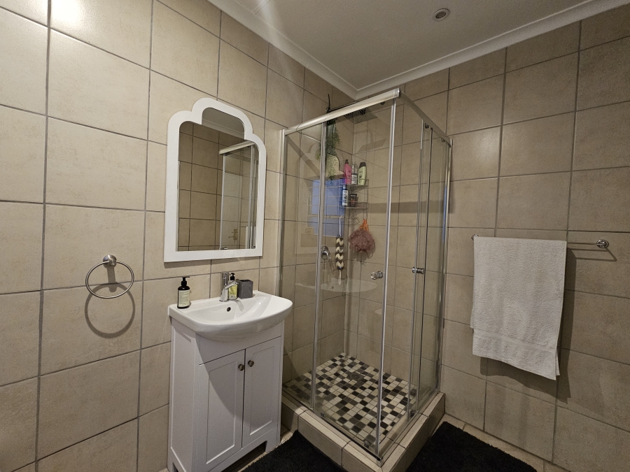To Let 3 Bedroom Property for Rent in Sunset Acres Gauteng