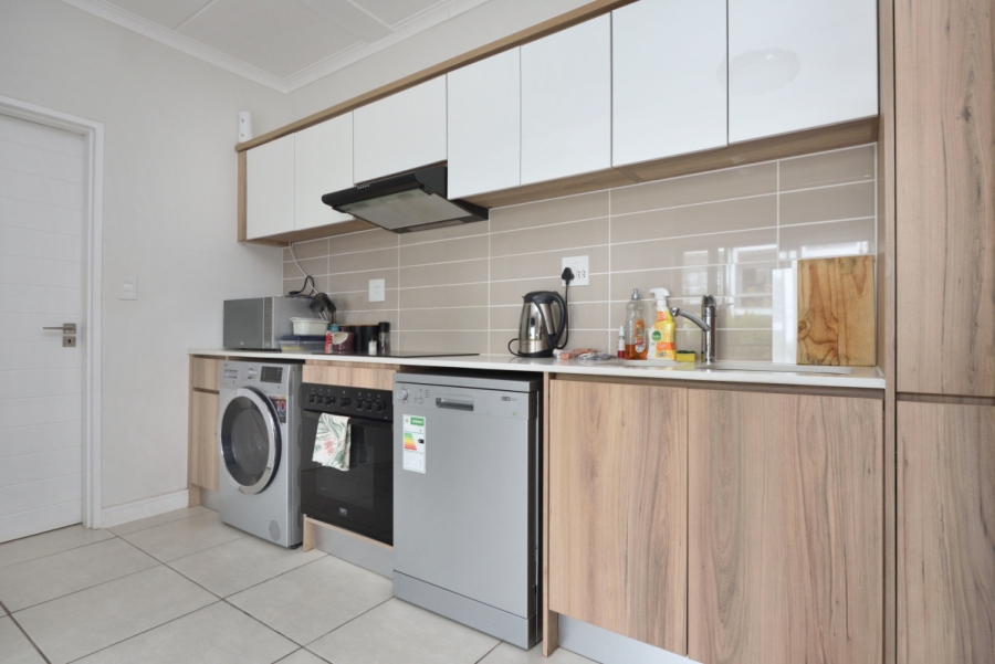 1 Bedroom Property for Sale in Linbro Park Gauteng