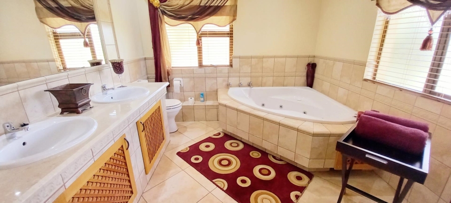 4 Bedroom Property for Sale in Vaal Marina Gauteng