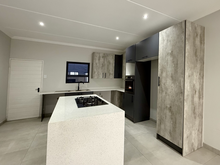 To Let 2 Bedroom Property for Rent in Bryanston Gauteng