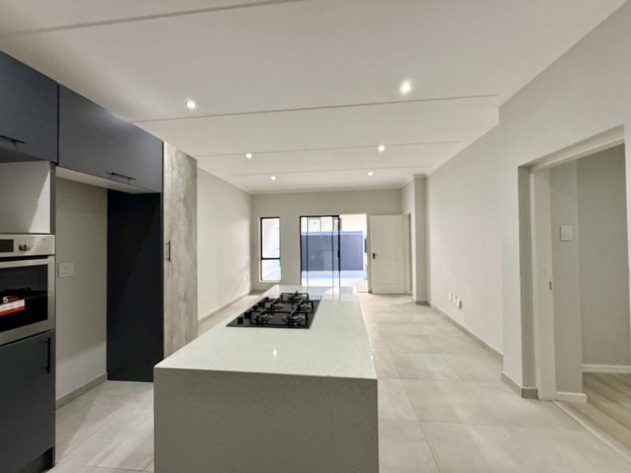 To Let 2 Bedroom Property for Rent in Bryanston Gauteng